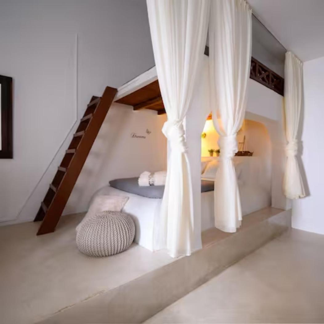 On An Island Suites & Apartments - Fira Zewnętrze zdjęcie