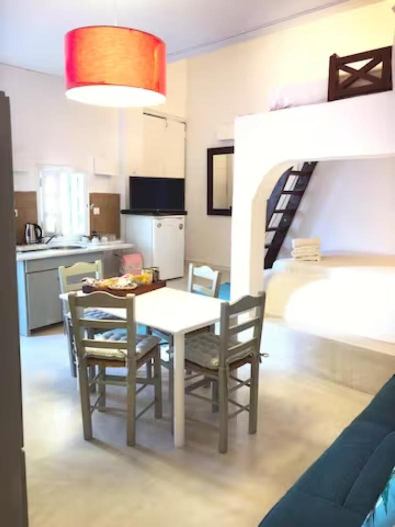 On An Island Suites & Apartments - Fira Zewnętrze zdjęcie