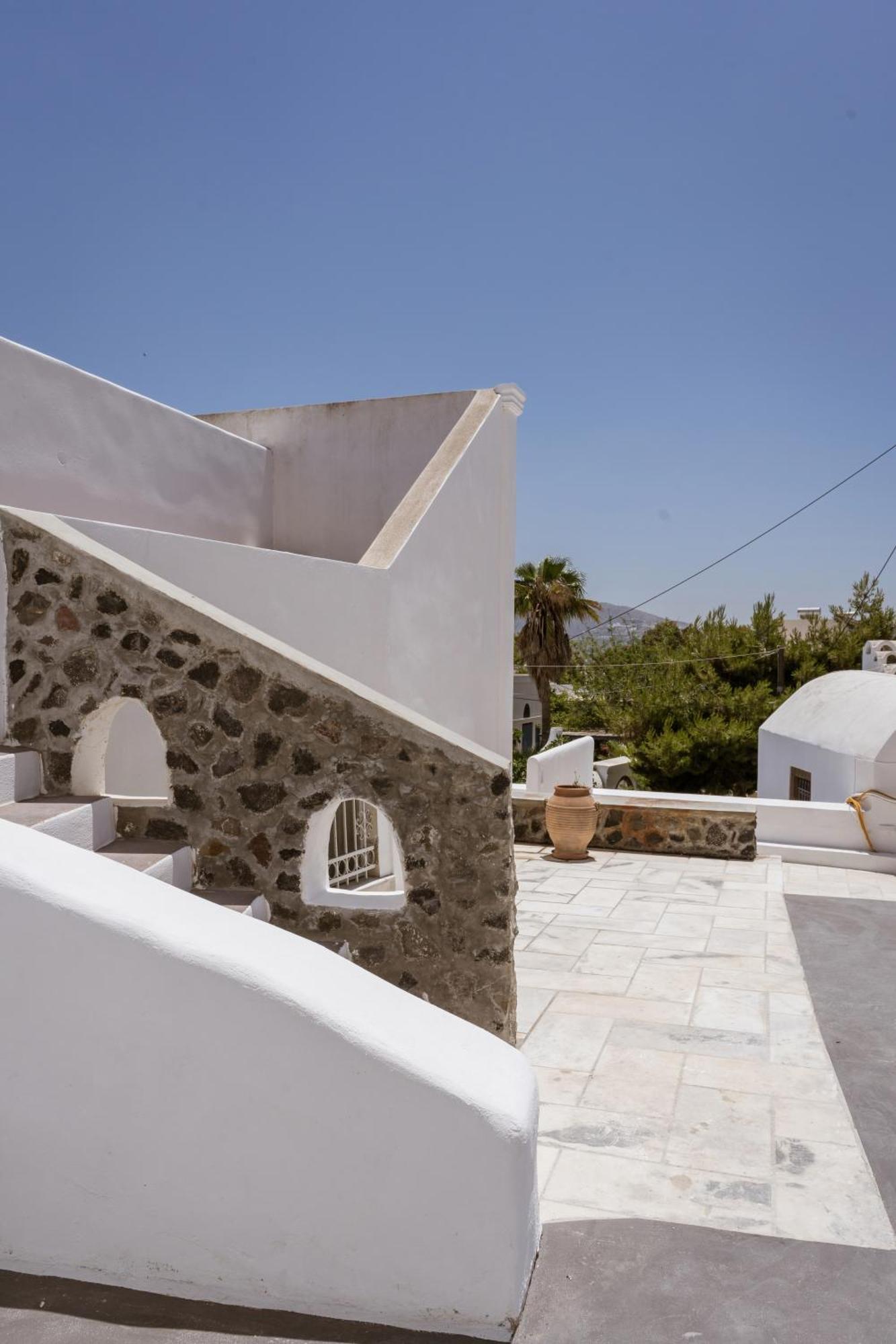 On An Island Suites & Apartments - Fira Zewnętrze zdjęcie